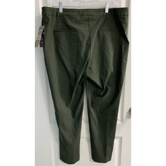 **NWT**  Zac & Rachel Ladies Slacks - The Ultimate Fit - Size XL - Picture 2 of 4